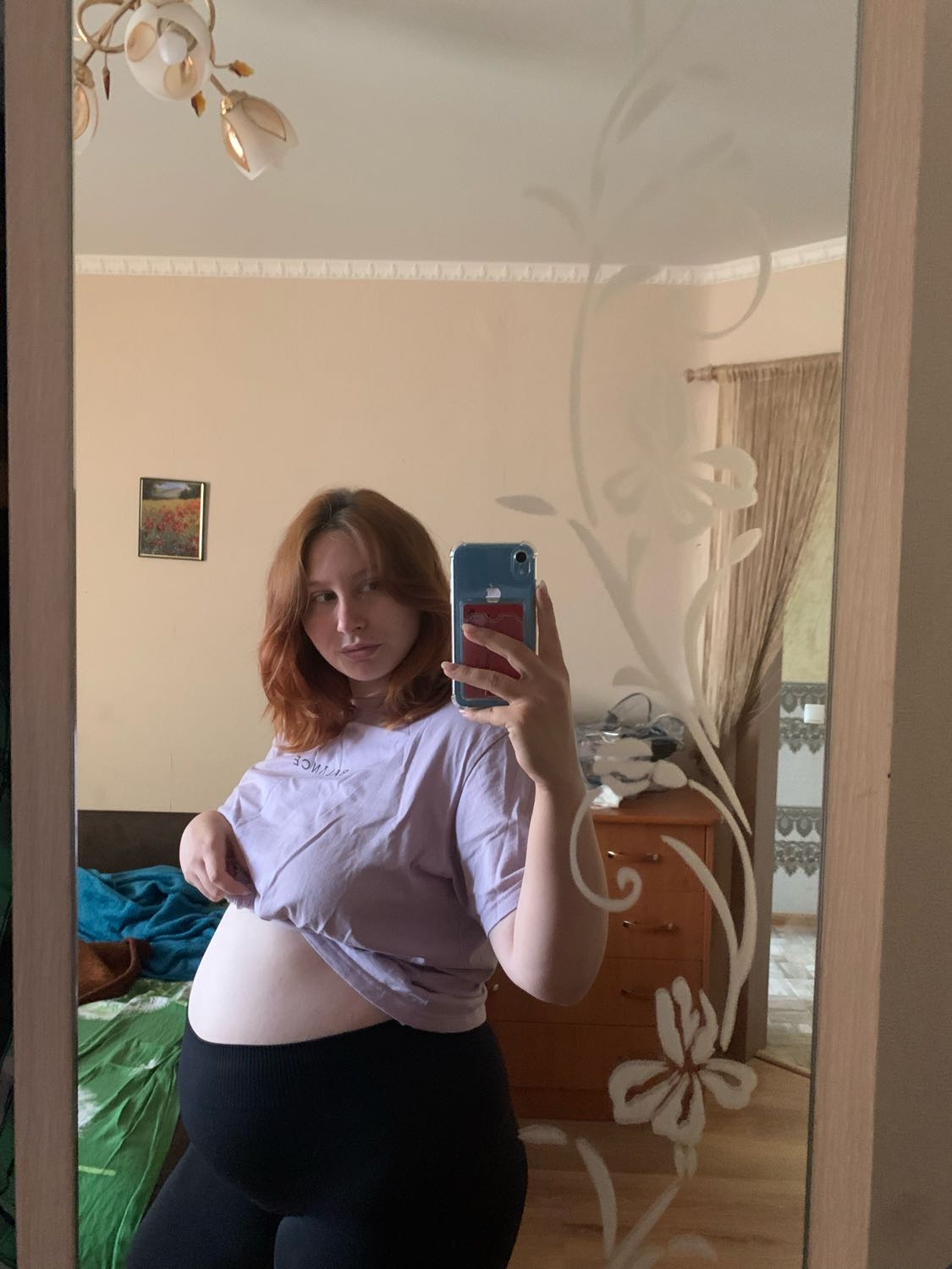 Мои 30 недель беременности 🌸 
Я даже не заметила , как из толстенького... 