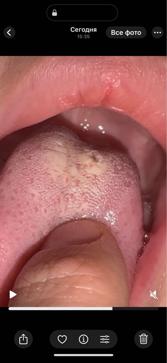 Девочки, всем привет! Это норма? Сегодня заметила, дочка себя ведет хо... image №2